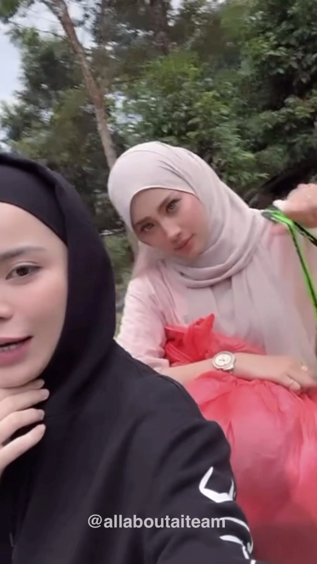 Bella Bonceng Sofi Pi Dobi! Comel Je Plastik Koyak Tu ? #bellestrelle #aisofi #aiteam